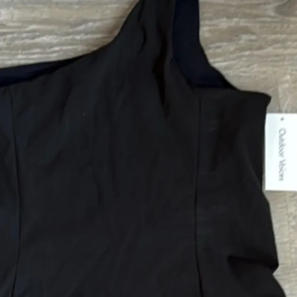 NEW Outdoor Voices One Shoulder  lined Medium - Image 10