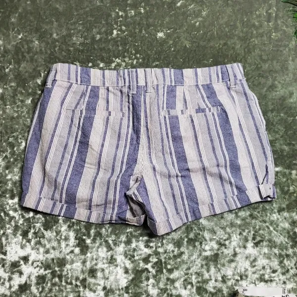 Old‎ Navy Striped Cuffed Shorts - Image 8