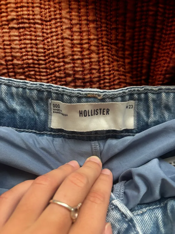 Hollister Mini Skirt - Image 3