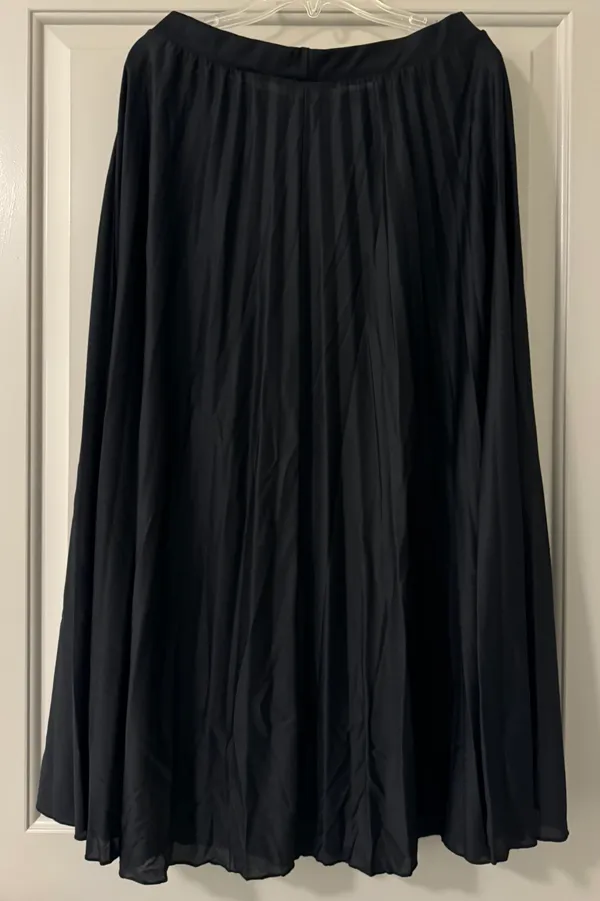 ASOS DESIGN Pleated Midi Skirt - Image 4
