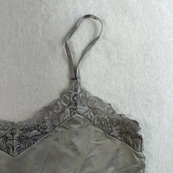 White House | Black Market Y2K Style Lace Trim Tank Top Size M Gray Elena Gilbert Preppy 90s Womens Stretch - Image 4