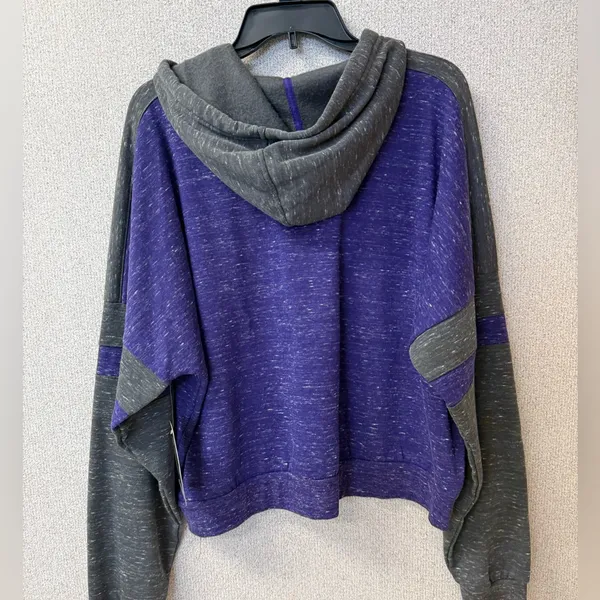 Colosseum Women Size XL LSU Tiger’s pullover hoodie‎ purple - Image 3