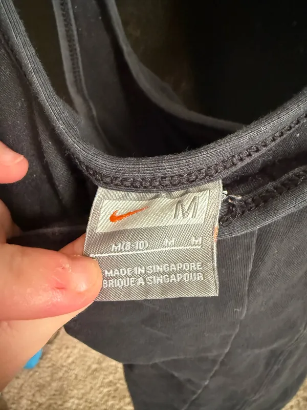 Nike cross back tank with built in bra - Image 3