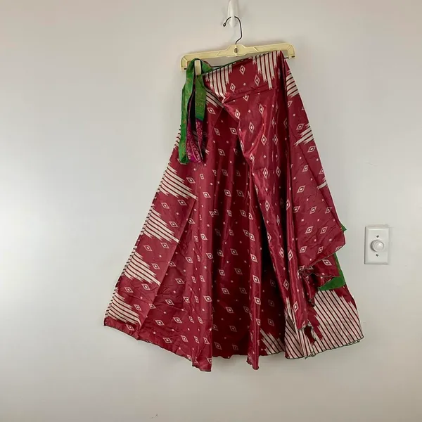 Reversible Maxi Wrap Skirt BINS114 Green - Image 2
