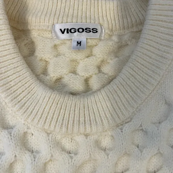 Vigoss Cream Cutout Sweater Medium  - Image 3