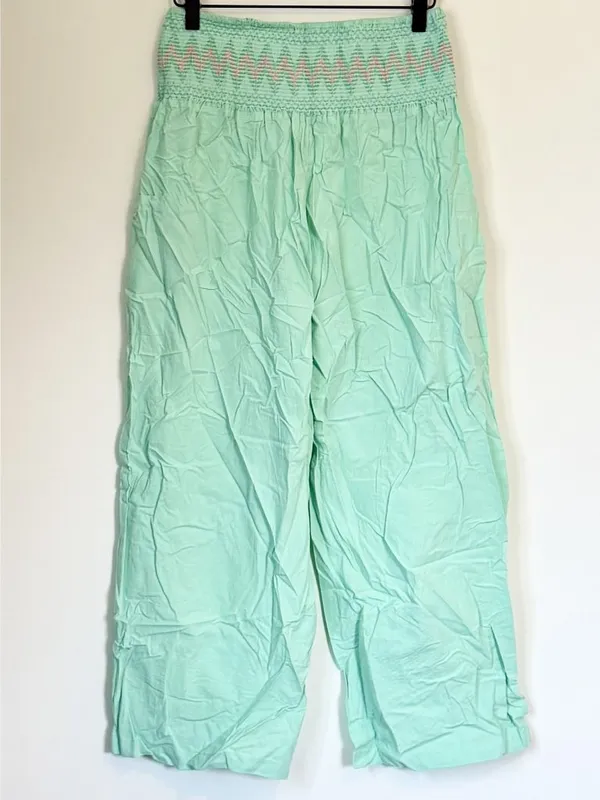 NWT Cupshe Chevron Smocked Waist Pants - Size: Small - Image 7