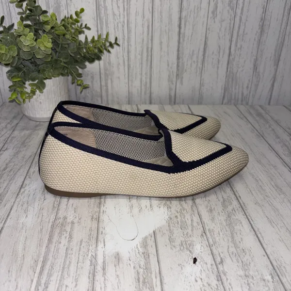 Womens Size 7.5 Birdies Eggshell And Navy EUC - Image 2
