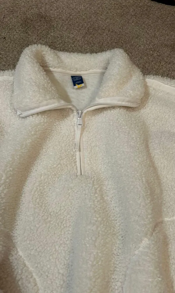 Oldnavy fleece pullover  - Image 2