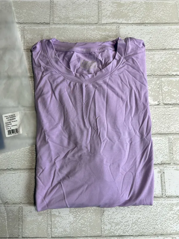 Comfrt Cloud Lounge Lavender Tshirt Size Medium - Image 2
