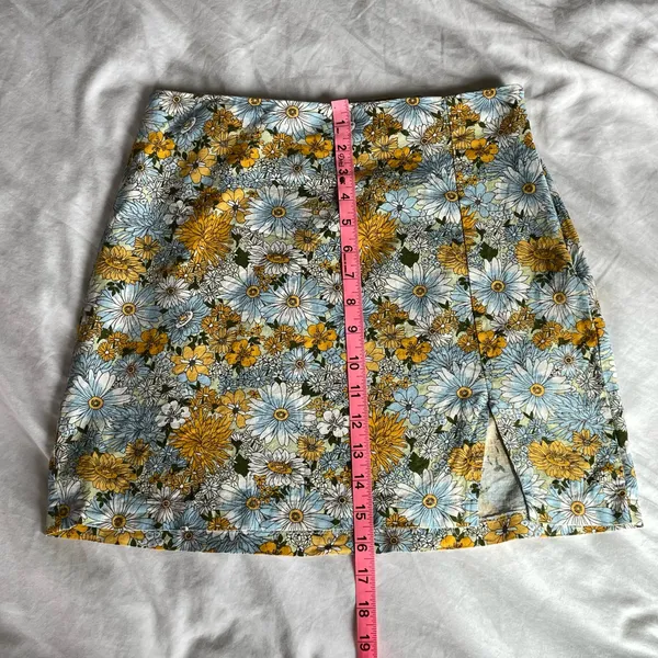 Urban Outfitters Floral Mini Skirt Size S Linen Blend Yellow Blue Daisy Print - Image 7