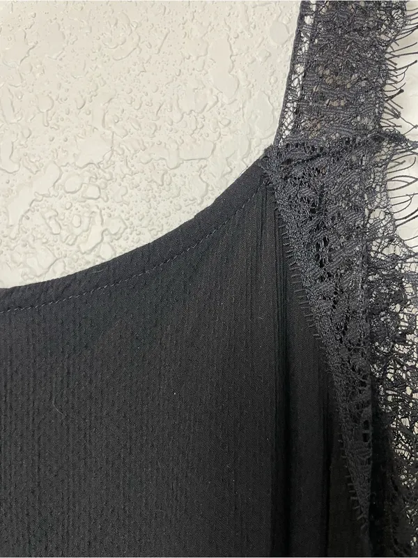 Free People Intimately Black Lace-Trim Camisole with Hanker-chief Hem Size L - Image 3
