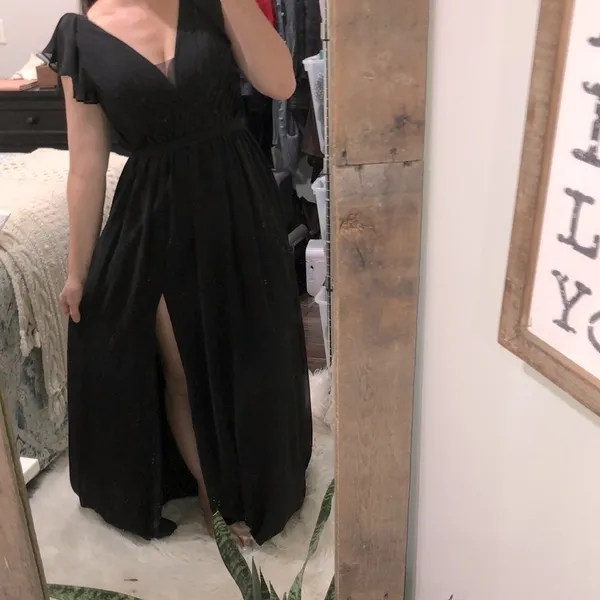Azazie black formal maxi dress size 4 - Image 3