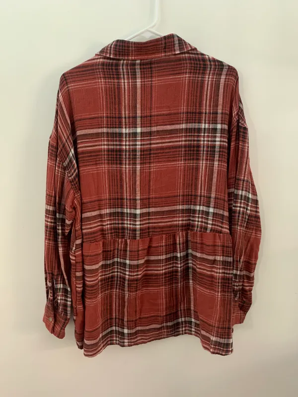 American Eagle Outfitters Button Shirt - Image 4