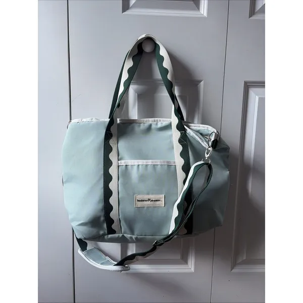 Business & Pleasure The Holiday Cooler Tote Bag - Riviera Green - Image 5