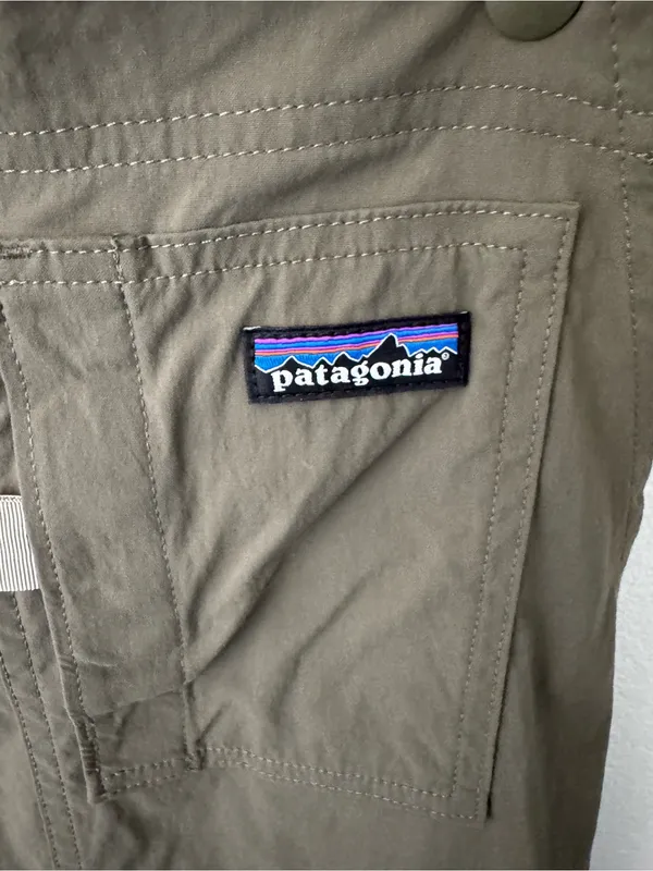 Patagonia W’s Outdoor Everyday Romper Overalls Green XS - Image 2