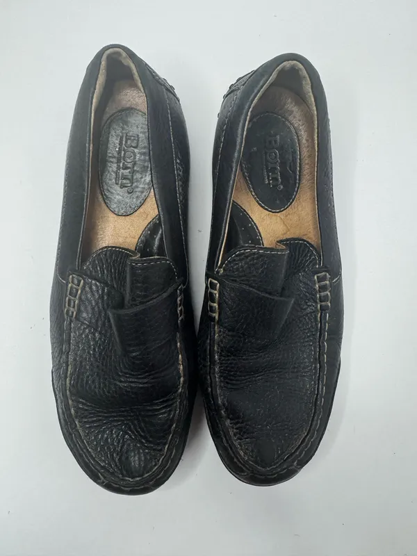 Born Classic Black Leather Loafers Size 9 - Image 2
