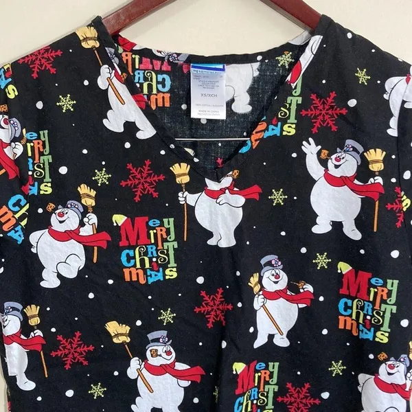 Frosty The Snowman Women’s Scrub Top Size XS - Image 2