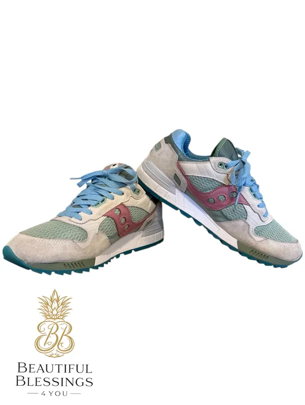 2023 Discontinued Saucony Shadow 5000 Galapagos Multicolor Blue Footy Booby - Image 2