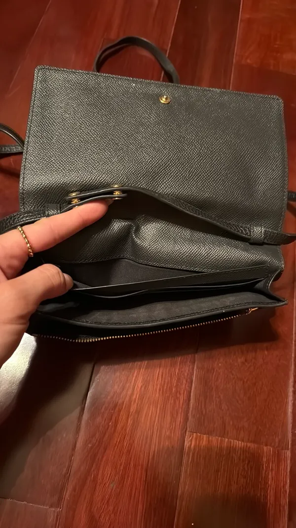 Black Coach Purse Crossbody - Image 5