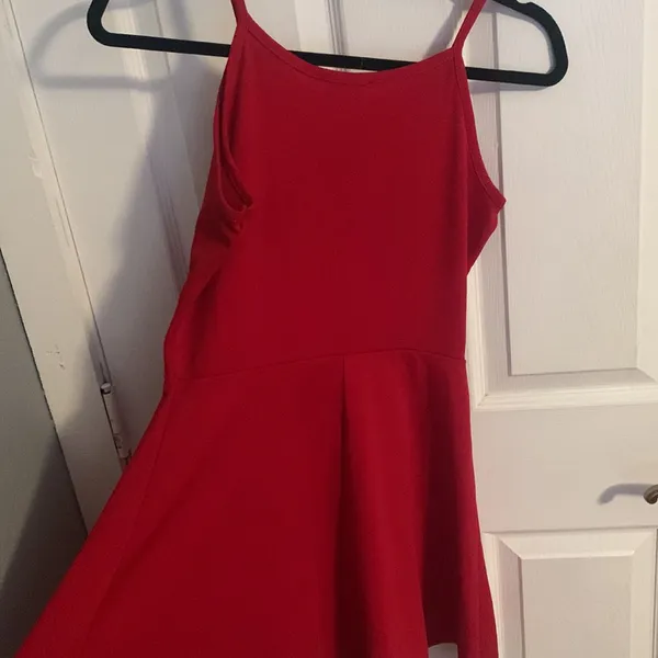 Olivia Rae Medium Red Dress - Image 4
