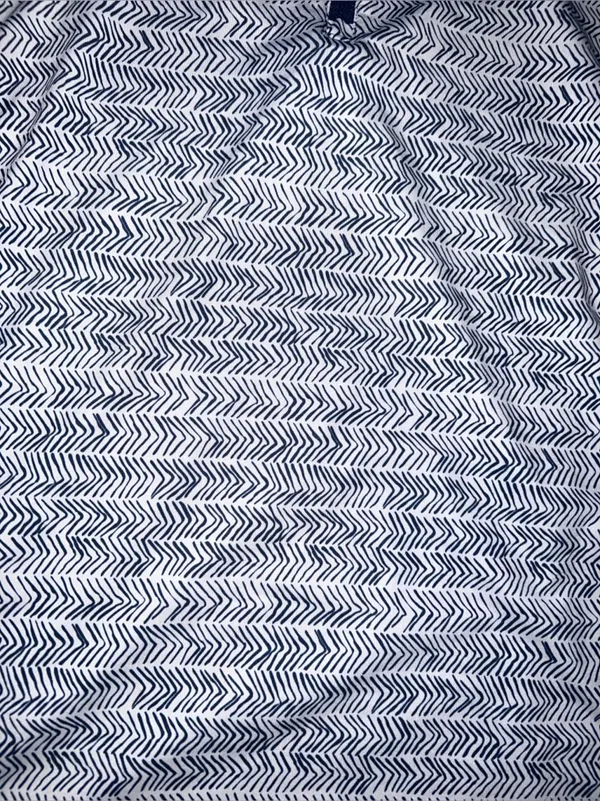 adidas Women's Grey Patterned V-Neck Pullover with Navy Panels size M- FLAW - Image 9