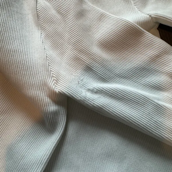 Bohme crop long sleeve - Image 2
