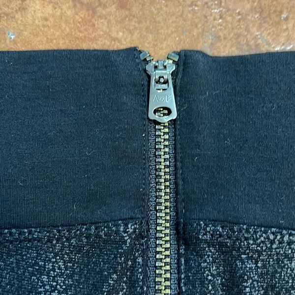 Abercrombie & Fitch stretchy Coated faux leather look leggings size M‎ - Image 5