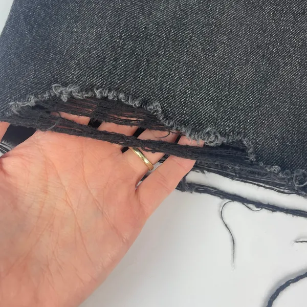 Levi's Deconstructed Mini Skirt Faded Black Frayed Raw Hem Size‎ 26 Women Denim - Image 10