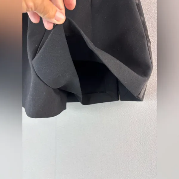 Zara XS Tailored Dressy Skort in Black - Image 3