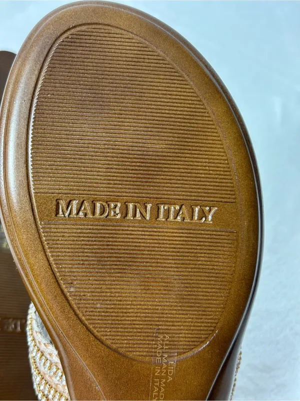 Toscanella‎ Women's Tan Beaded Thong Sandals size 8.5 - Image 8