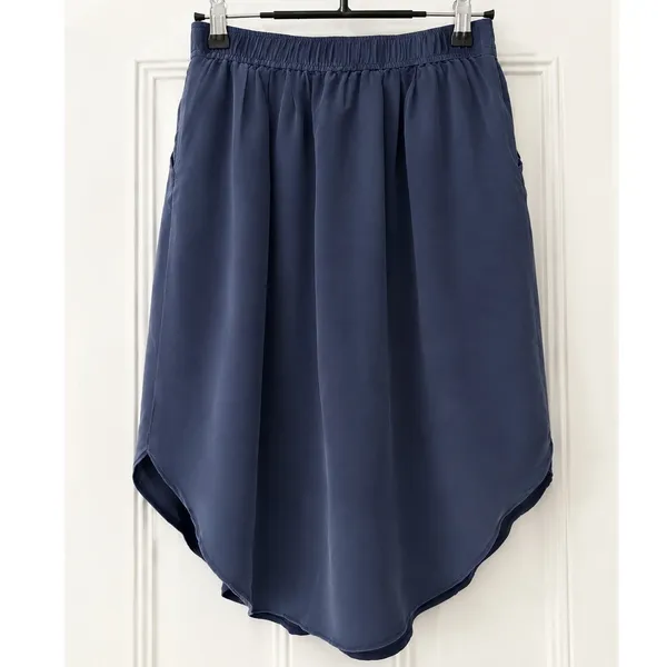 Madewell Silk Island Skirt Navy Pockets Button Front Shirttail Hem Silk XS - Image 5
