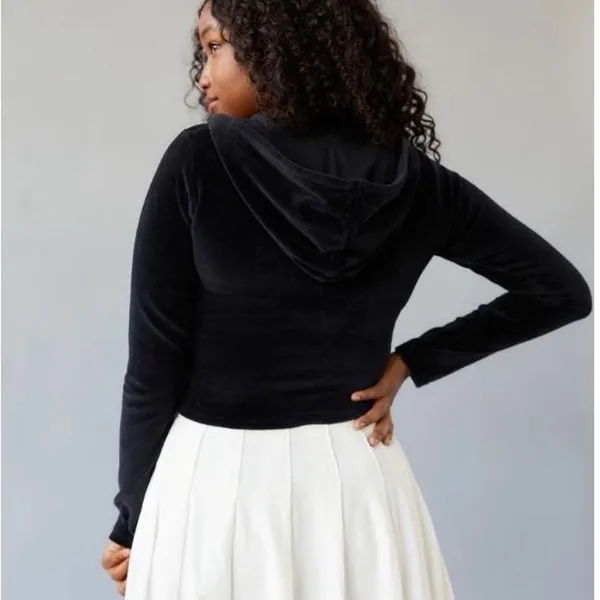 Iets Frans black Velvet Cropped Hoodie - Image 3