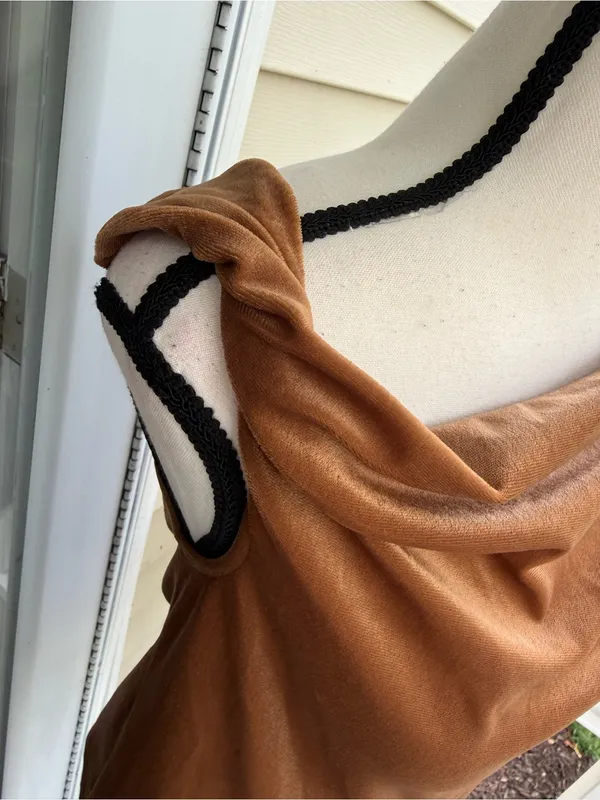 LOFT One-Shoulder Sleeveless Top in Warm Copper - Image 9