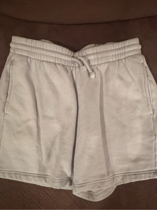 TNA Cozy Fleece Shorts Gray Size M EUC - Image 2