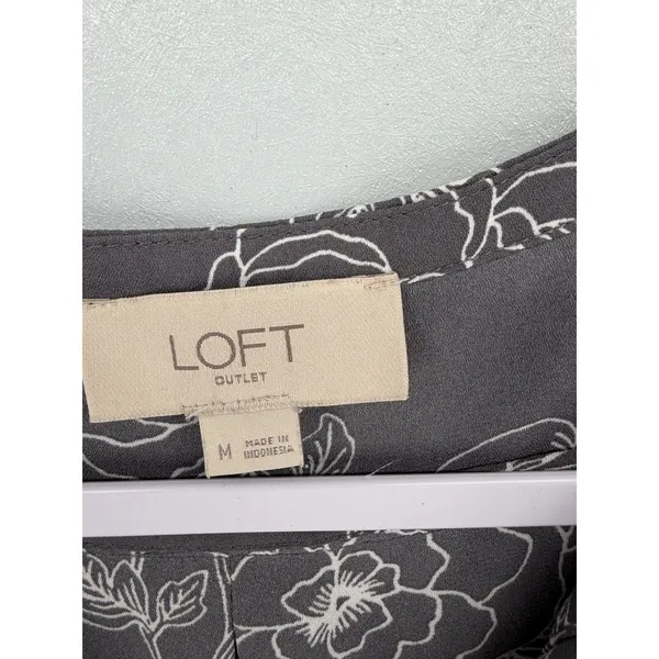 Loft‎ Outlet Womens Tank Top Grey White Floral Sleeveless Shell Blouse M - Image 4
