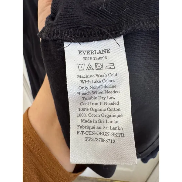 Everlane black organic cotton long sleeve tee size large - Image 4