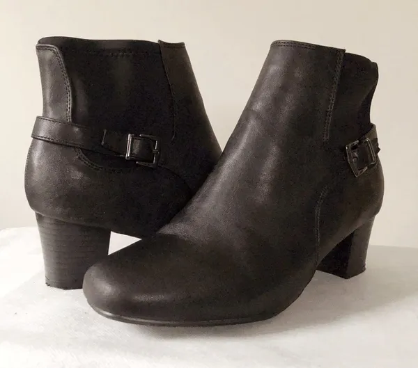 East 5th Rain Black Faux Leather Booties - Image 6