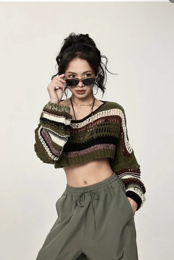 Cropped long sleeve sweater knitted green - Image 2