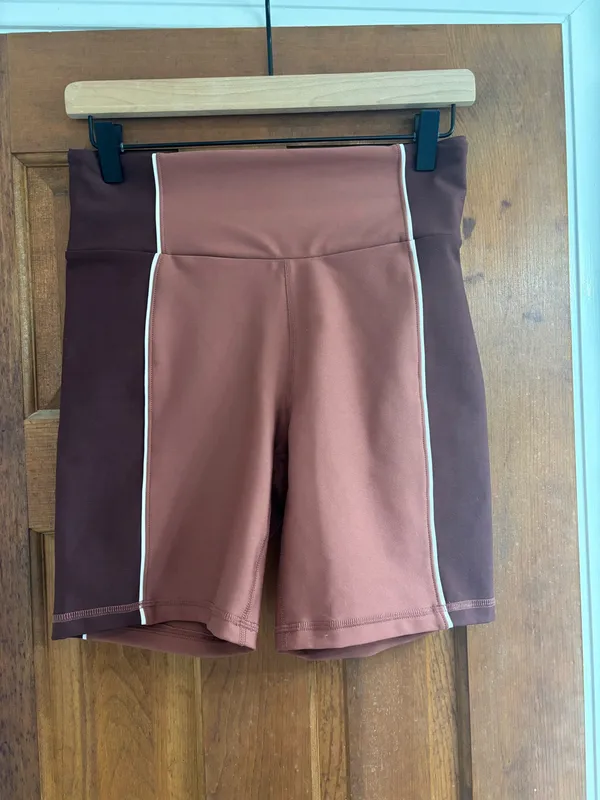 Abercrombie Athletics YPB Brown Biker Shorts - Image 3