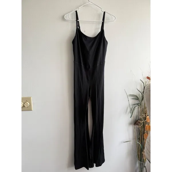 OFFLINE by Aerie Real Me Xtra‎ Flare Bodysuit Black Size Medium Jumpsuit Yoga - Image 2