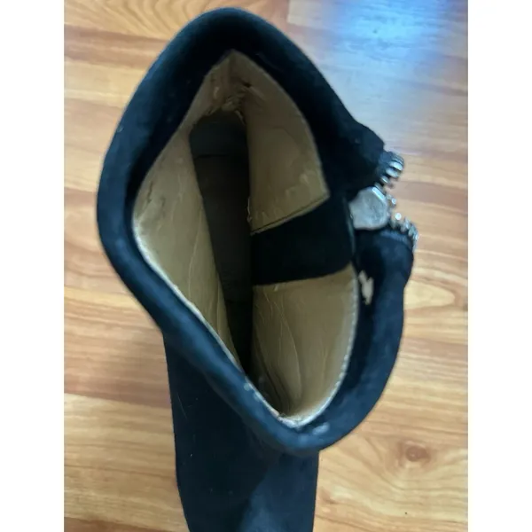 Neiman Marcus Black Suede Ankle Boots Kitten Heel in size 7 - Image 5