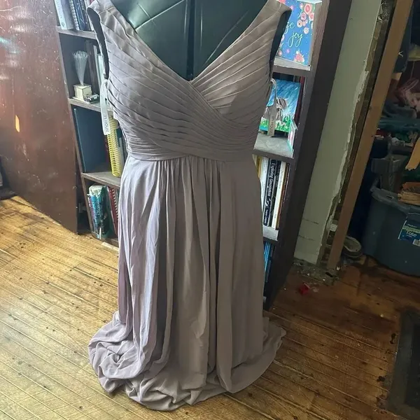 JJ’s House dusty lavender chiffon bridesmaid evening dress - Image 3
