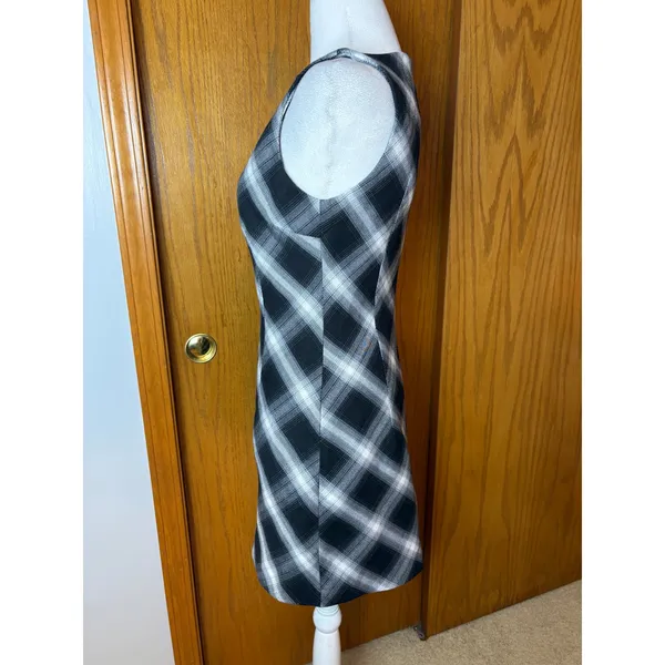 Commense Sleeveless Checked Zipper Mini Dress Black White Plaid Boat Neck NWT - Image 7