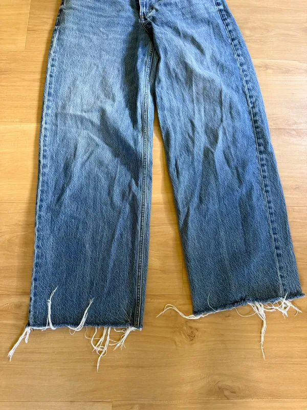Abercrombie Curve Love Low-Rise Ultra Loose 28 LONG - Image 4