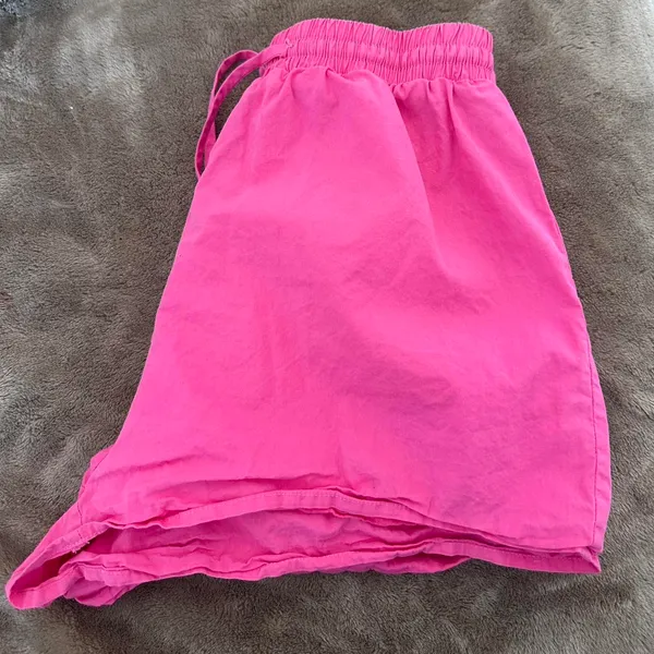 Hot pink princess Polly casual shorts - Image 2
