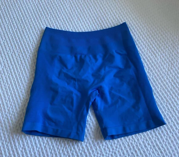 Aurola seamless shorts 6’5 Blue - Image 2