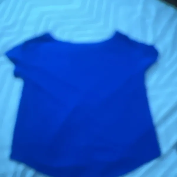 Fabletics Royal Blue High-Low Short Sleeve Performance T-Shirt - Image 3