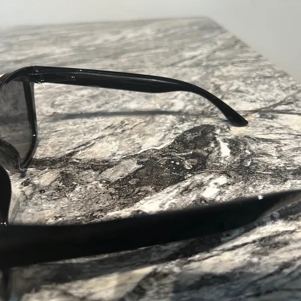 Classic Black Sunglasses - Image 6