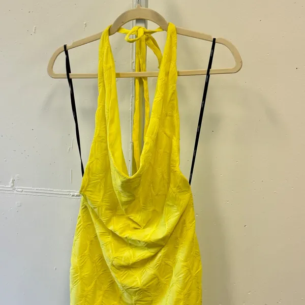 Forever 21 Yellow Textured Cowl Neck Halter Mini Dress Open Back Medium - Image 3