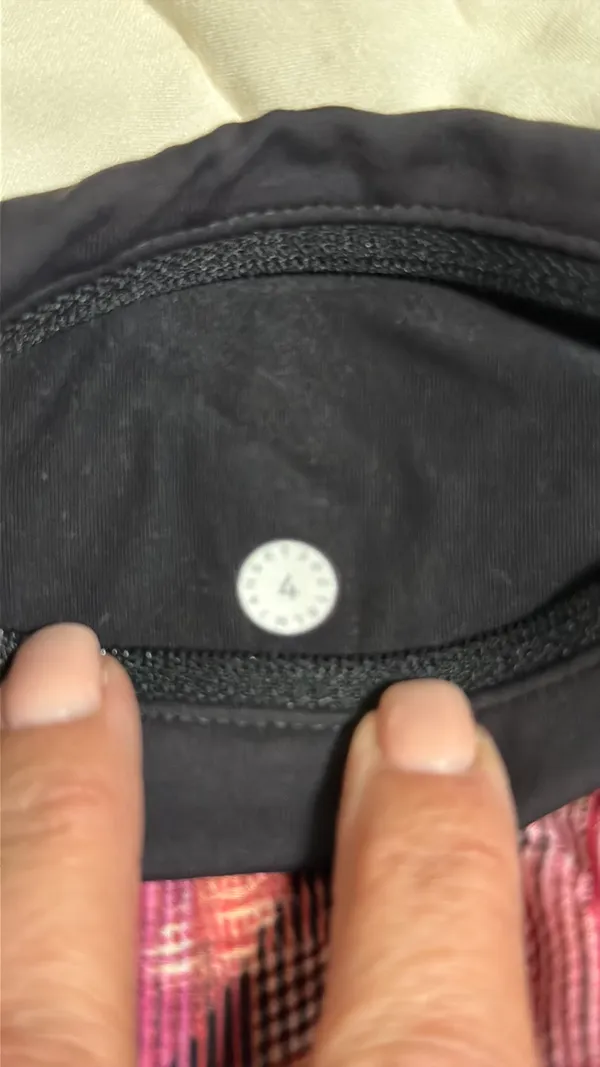 Lululemon Shorts Speed 2.5" - Image 3